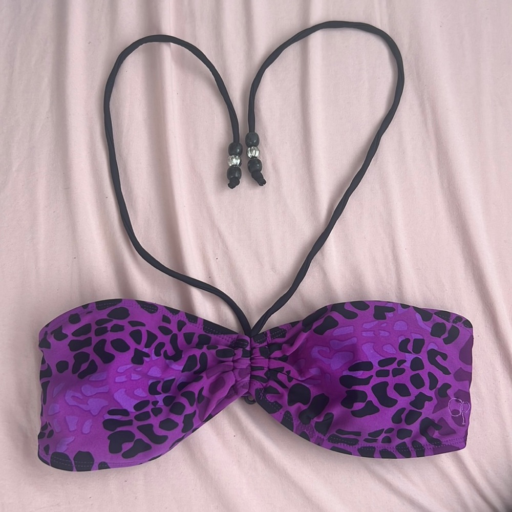 bikini top.